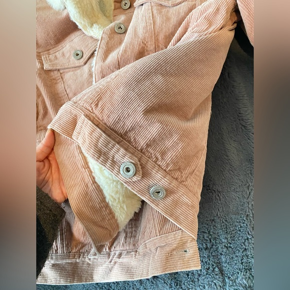 ILLA ILLA pink Sherpa Jacket - Picture 4 of 5